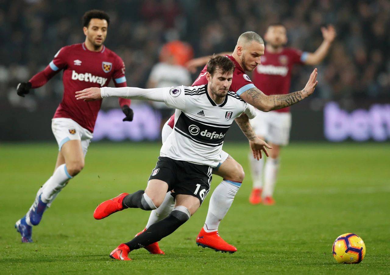 包含热刺主场战胜富勒姆，迎来长胜的词条