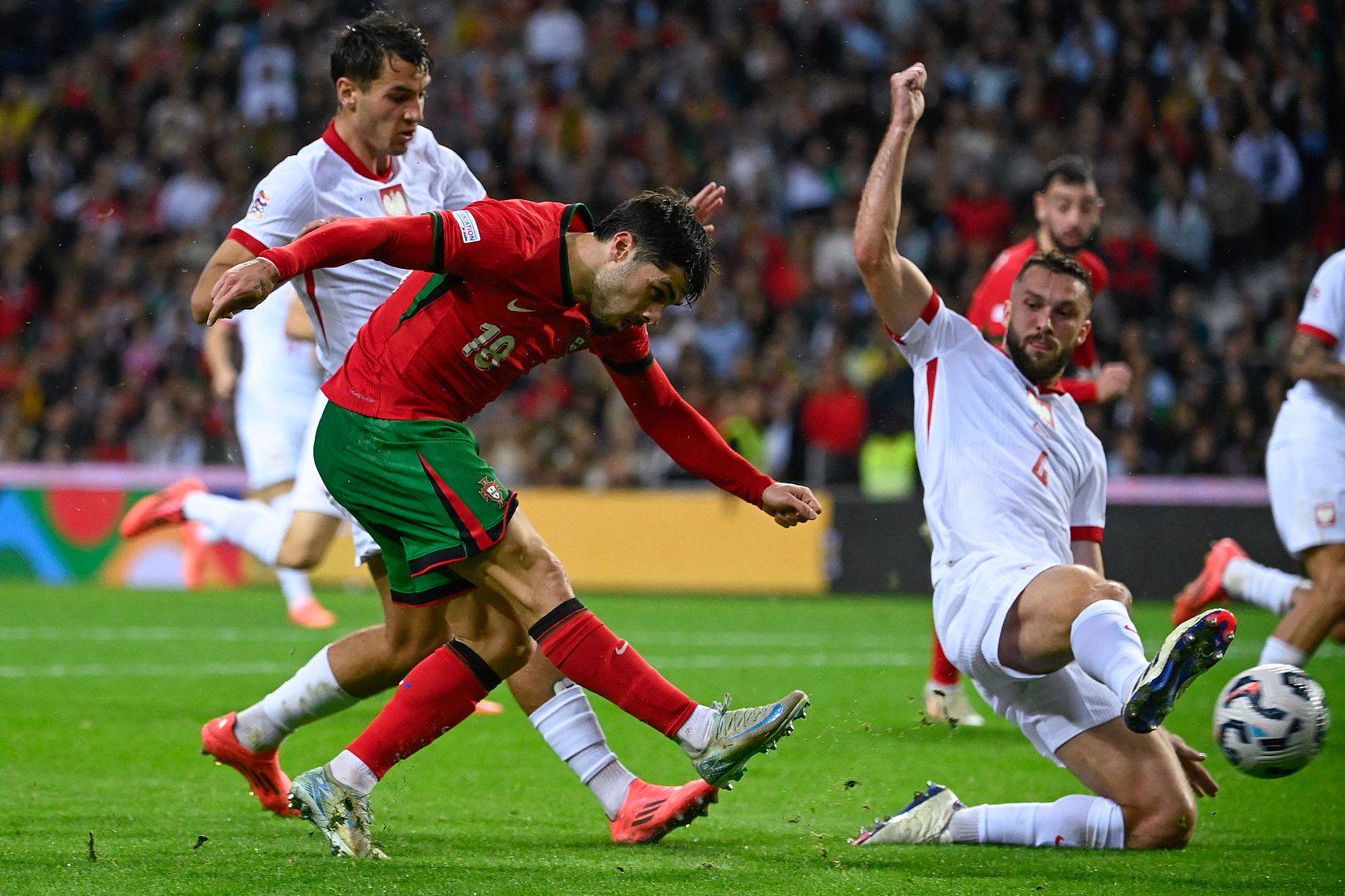 熊猫直播-荷兰大胜瑞士，晋级欧国联八强