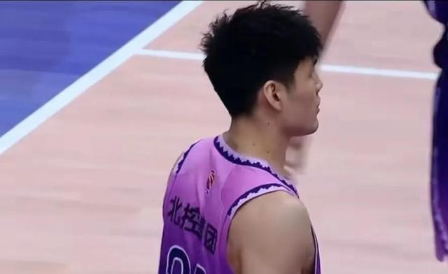 包含北控男篮三分线火力全开，让对手不知所措的词条