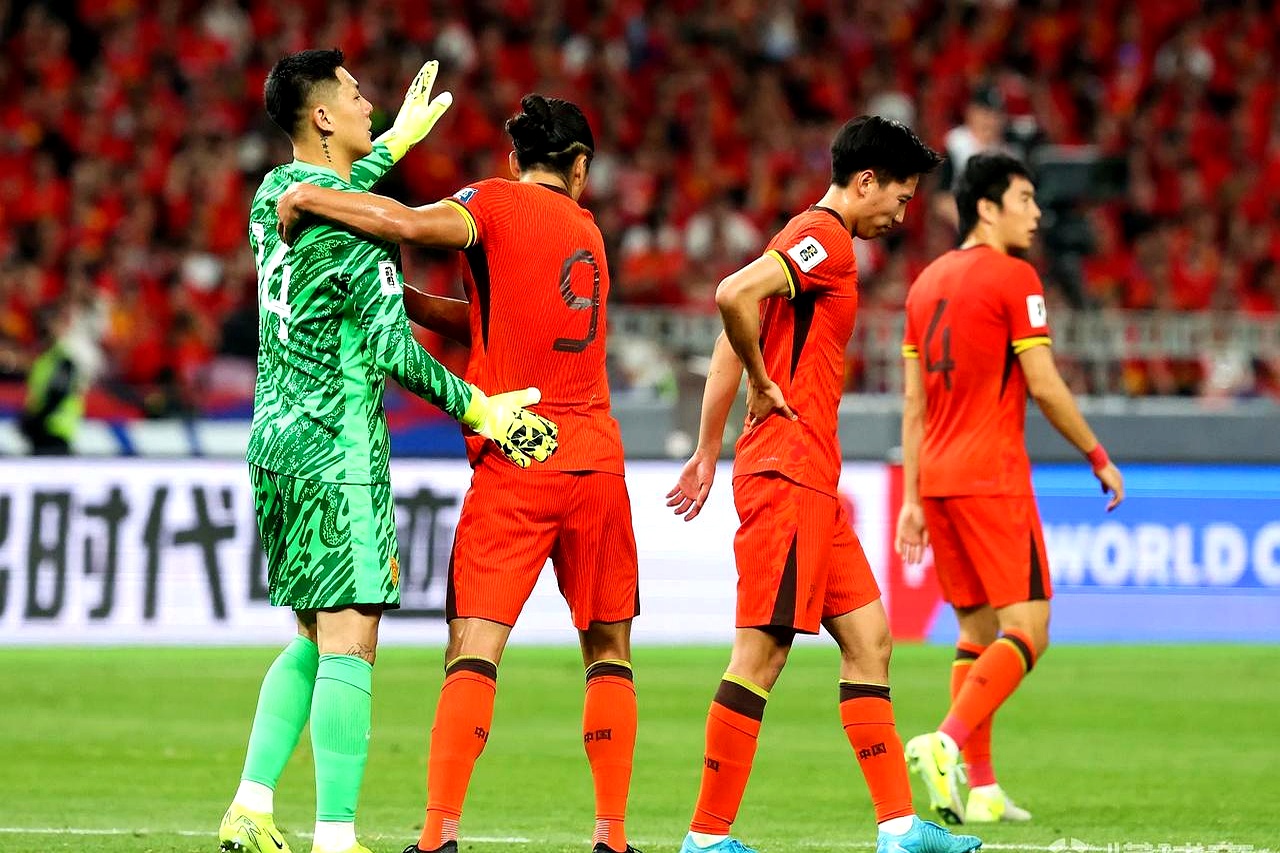 自信心爆棚，球队在比赛中展现出盟主气质的简单介绍