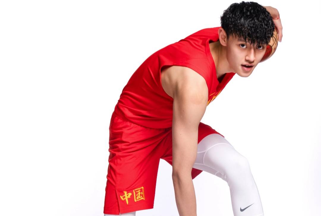 包含澳门男篮锋线实力雄厚,冲击年度总冠军的词条 包含澳门男篮锋线实力雄厚,冲击年度总冠军的词条