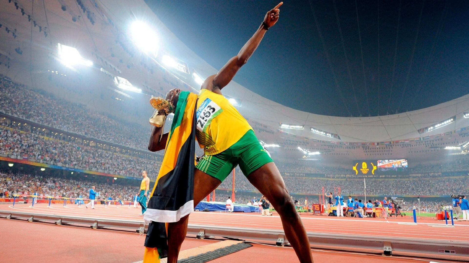 威尔士带走佛罗伦萨，加维成为关键先生